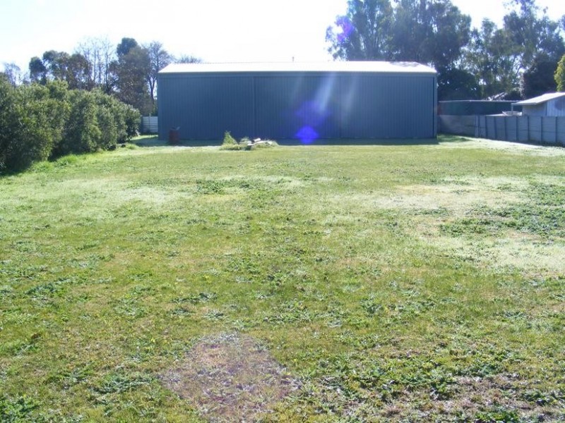 3 Maple Court, Kyabram VIC 3620