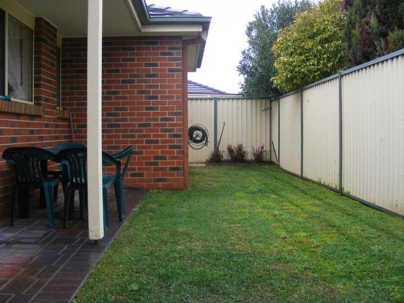 2/8 Unwin Street, Kyabram VIC 3620