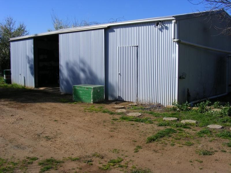 37 Edis Street, Kyabram VIC 3620