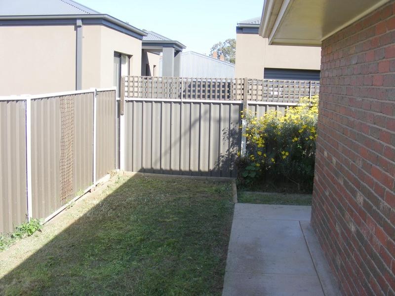 5/134 Fenaughty Street, Kyabram VIC 3620