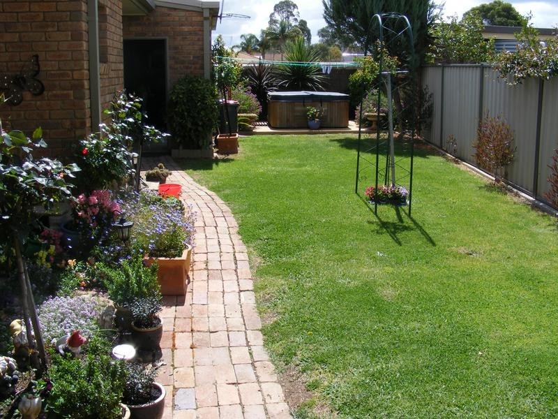 24 Tehan Avenue, Kyabram VIC 3620