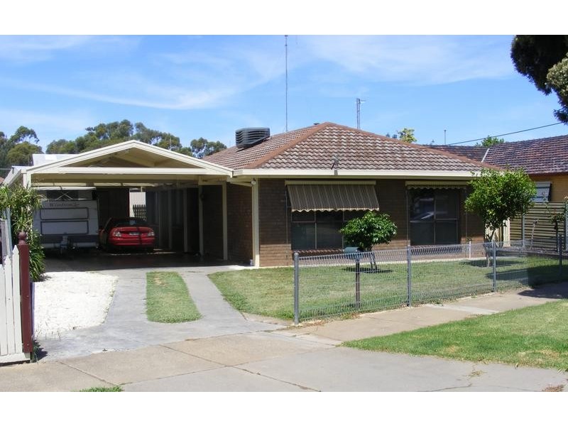 8 Mackie Street, Kyabram VIC 3620