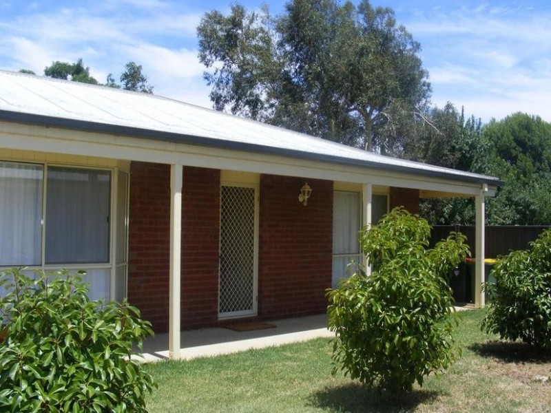 2/9-11 Oldfield Lane, Tongala VIC 3621