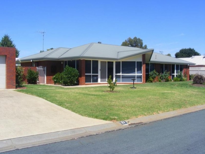 37 Munro Cres, Kyabram VIC 3620