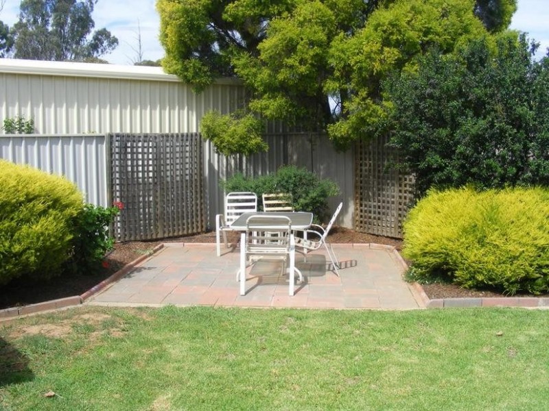 37 Munro Cres, Kyabram VIC 3620