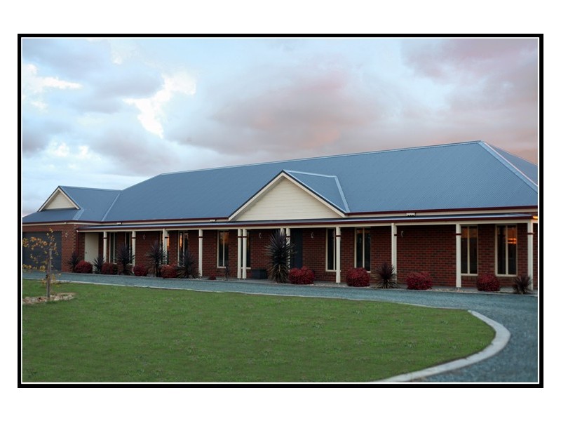 14 Jenmar Drive, Kyabram VIC 3620