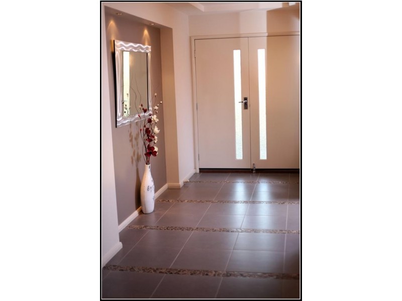 14 Jenmar Drive, Kyabram VIC 3620