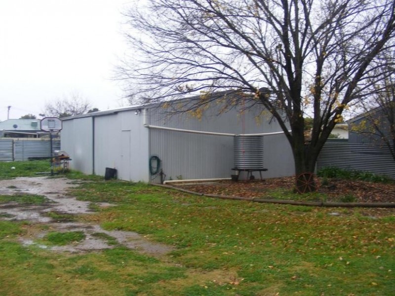 37 Edis Street, Kyabram VIC 3620