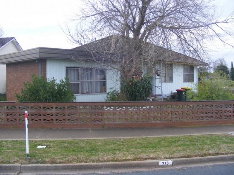 30 Lynton Crescent, Kyabram VIC 3620