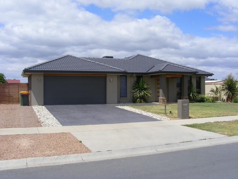 29 Tehan Ave, Kyabram VIC 3620