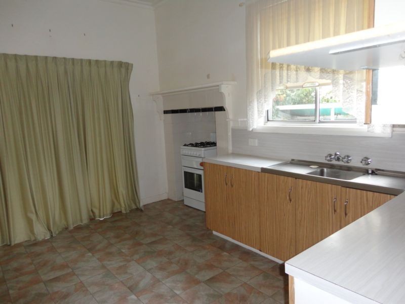 16 Unwin Street, Kyabram VIC 3620