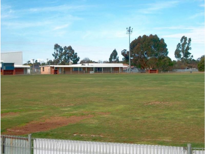 15 Cox Avenue, Tongala VIC 3621