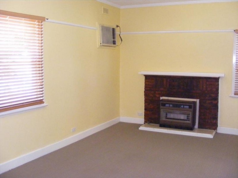 8 McGowan Street, Tongala VIC 3621