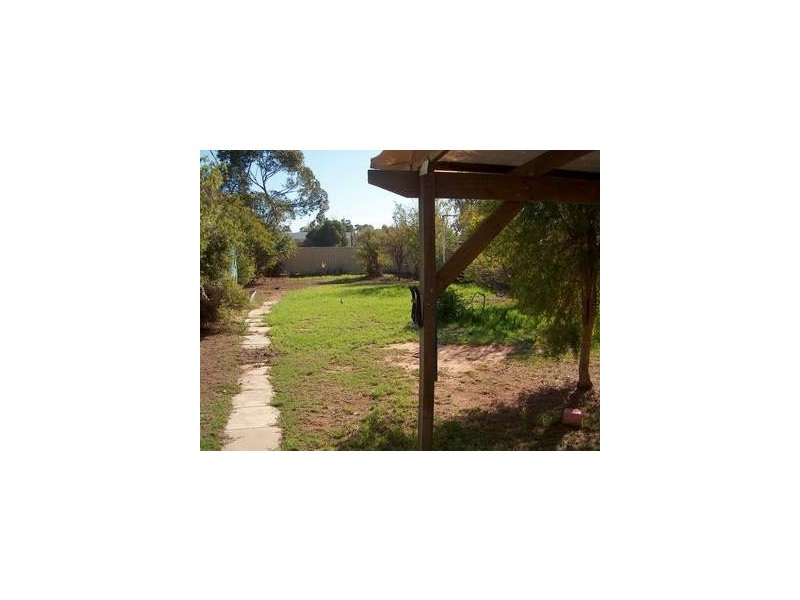 8 McGowan Street, Tongala VIC 3621