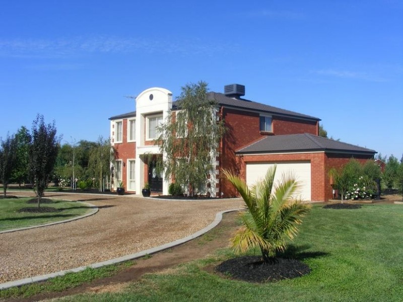 16 Kashelmara Drive, Kyabram VIC 3620