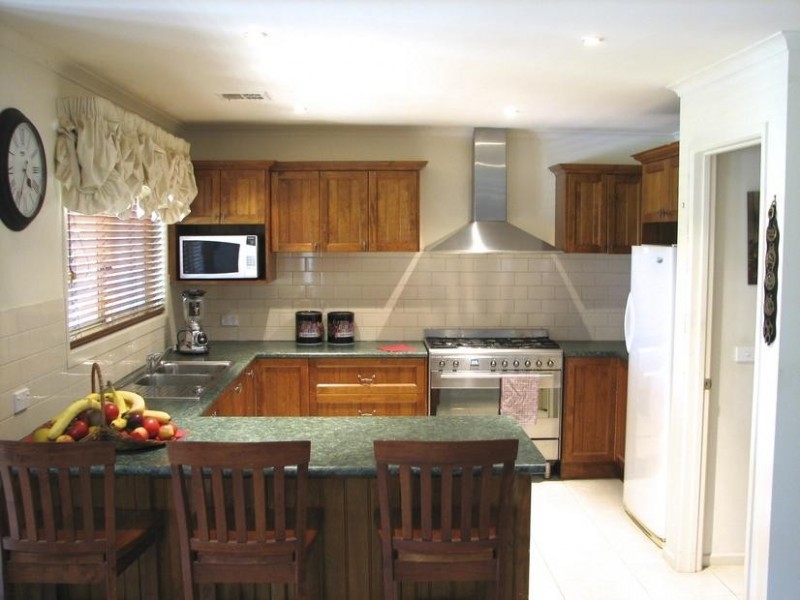 16 Kashelmara Drive, Kyabram VIC 3620