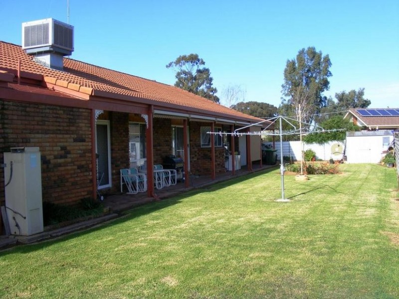 23 Outram Avenue, Kyabram VIC 3620