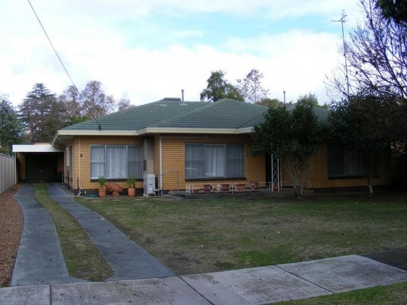 8 Jacaranda Avenue, Kyabram VIC 3620