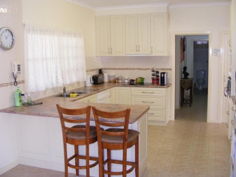 8 Jacaranda Avenue, Kyabram VIC 3620