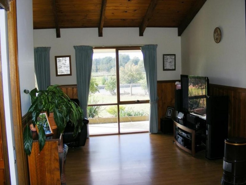 910 Henderson Road, Tongala VIC 3621