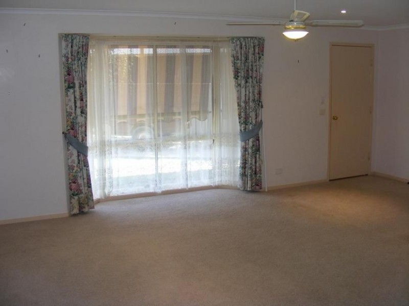 2/16 Hobbs Court, Tongala VIC 3621