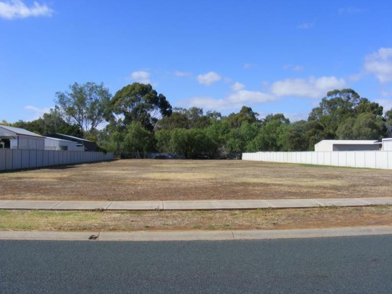 3 Munro Crescent, Kyabram VIC 3620