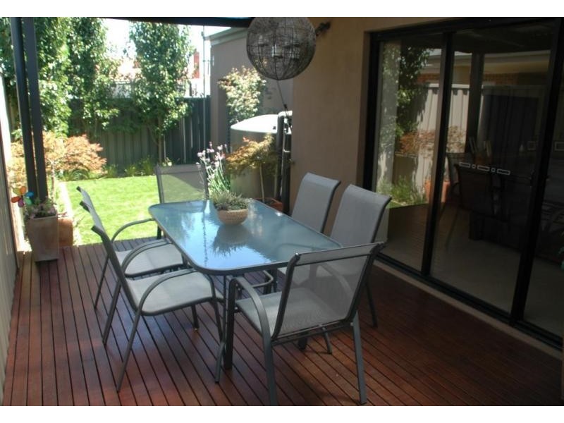 3/132 Fenaughty Street, Kyabram VIC 3620