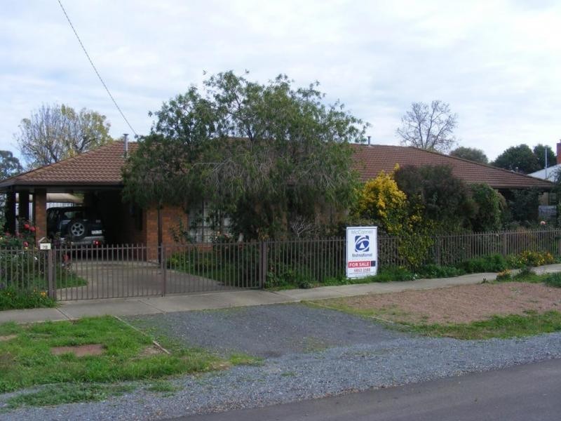 72 Lake Road, Kyabram VIC 3620