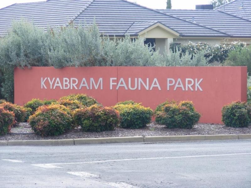 72 Lake Road, Kyabram VIC 3620