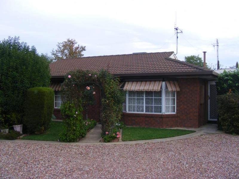 4/44 Lake Road, Kyabram VIC 3620