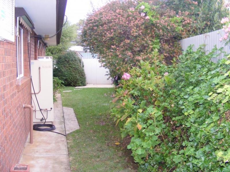 4/44 Lake Road, Kyabram VIC 3620