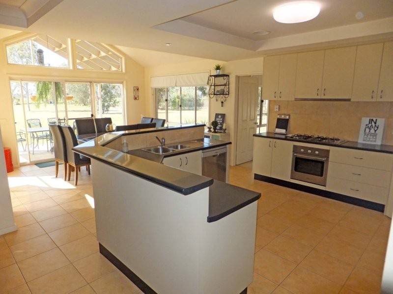 50 Aldersyde Drive, Kyabram VIC 3620