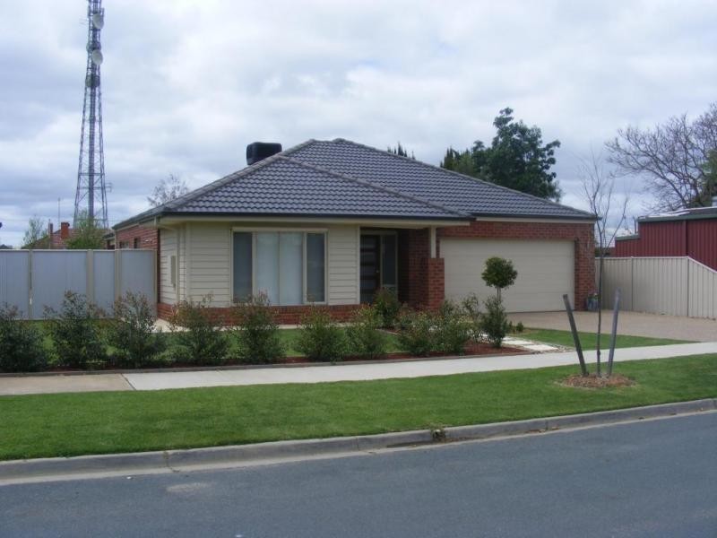 2 Unwin Street, Kyabram VIC 3620