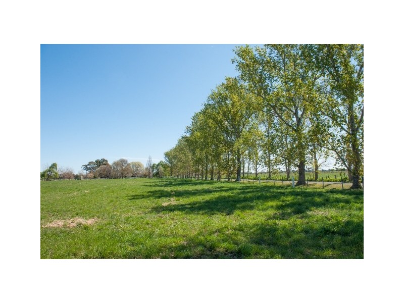 1012 Henderson Road, Tongala VIC 3621