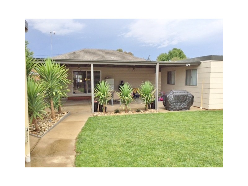 2 Oorilim Avenue, Kyabram VIC 3620