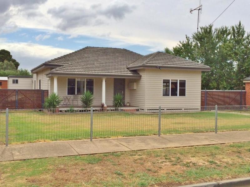2 Oorilim Avenue, Kyabram VIC 3620