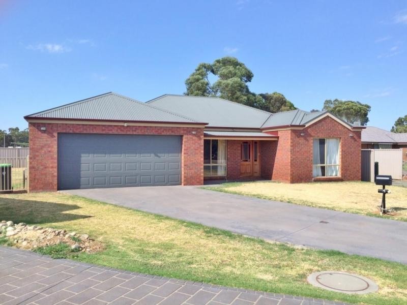 15 Henley Close, Kyabram VIC 3620