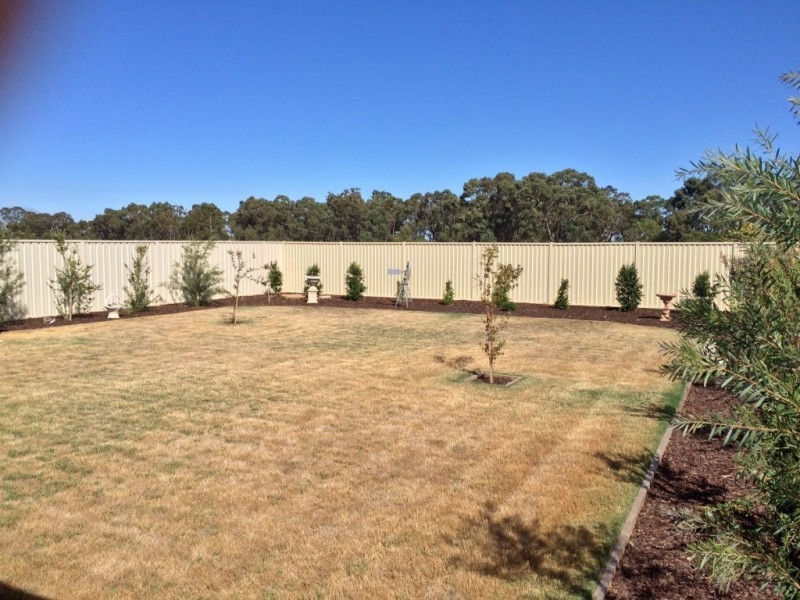 8 Goegan Drive, Kyabram VIC 3620