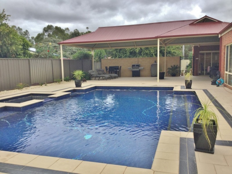 16 Deakin Grove, Tongala VIC 3621