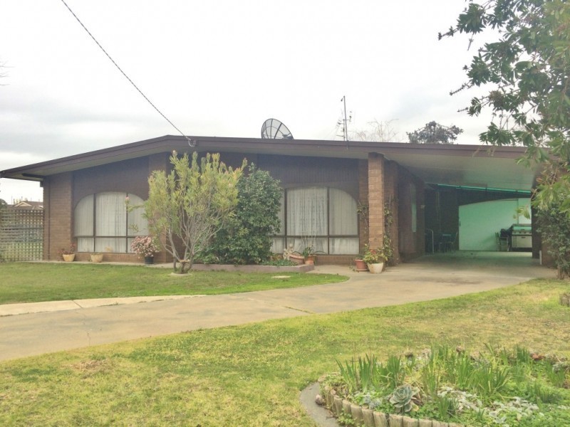 4 Earls Court, Kyabram VIC 3620