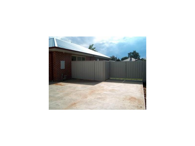 2/14 Richards Street, Kyabram VIC 3620
