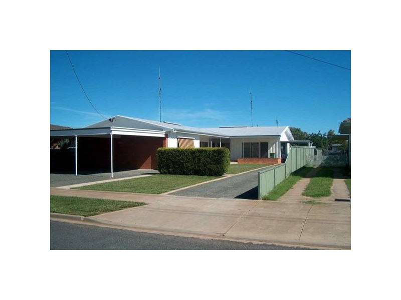1/62 Fenaughty Street, Kyabram VIC 3620
