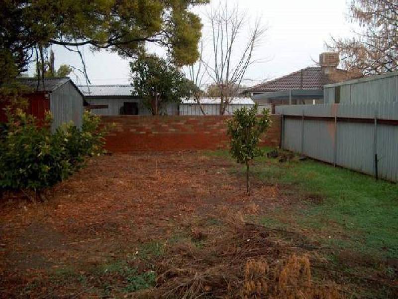 24 Lynton Crescent, Kyabram VIC 3620