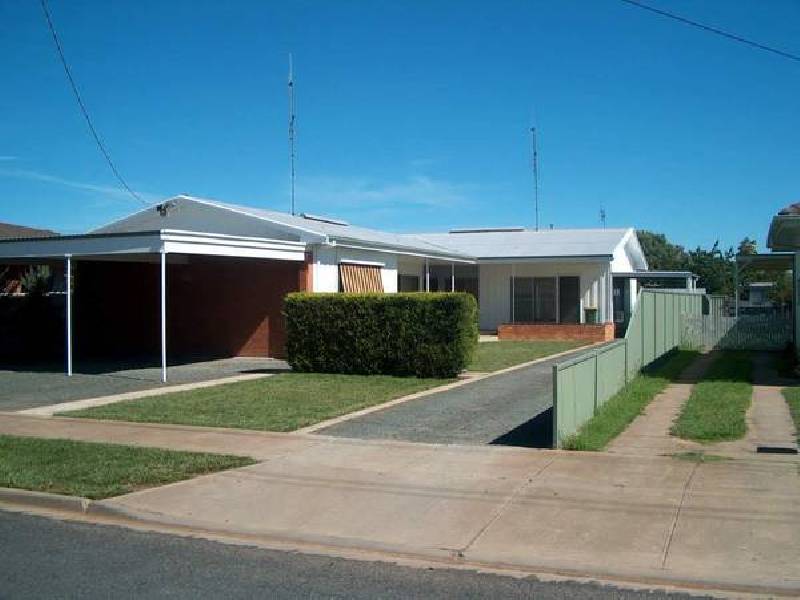 4/62 Fenaughty Street, Kyabram VIC 3620