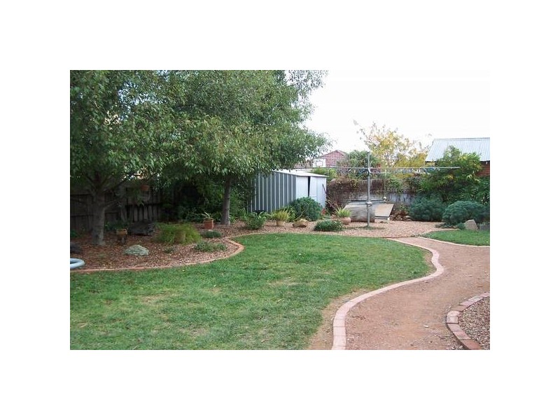 76 Fenaughty Street, Kyabram VIC 3620