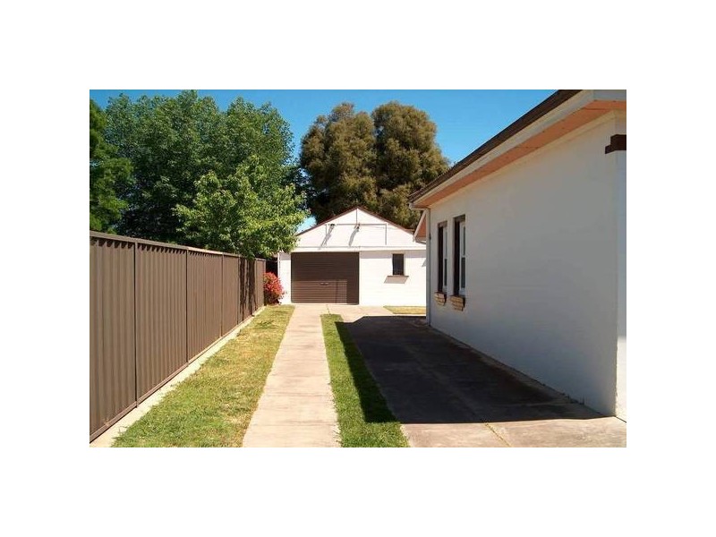 16 Saunders Street, Kyabram VIC 3620