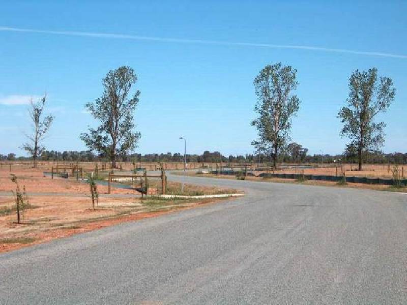 Jenmar Drive, Kyabram VIC 3620