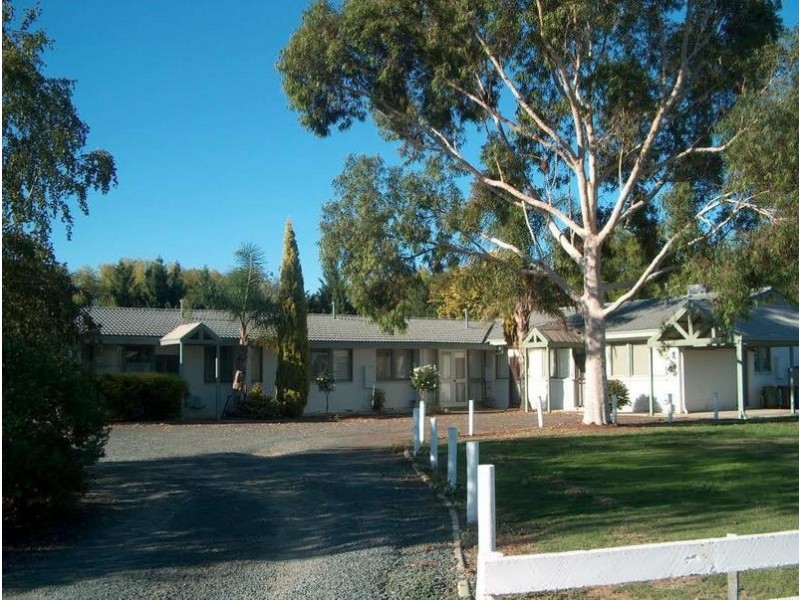 3/3 Davis Court, Tongala VIC 3621