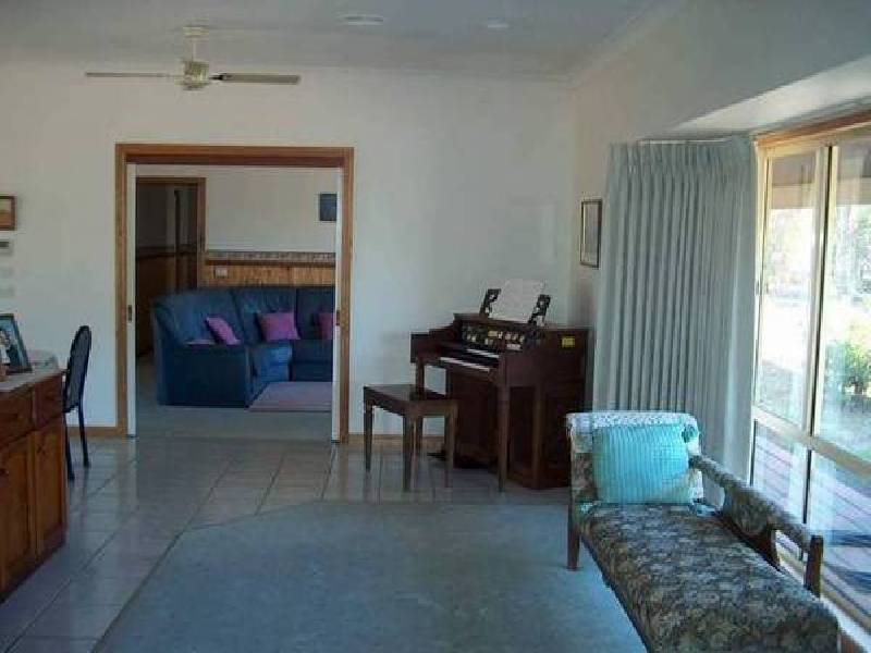 5 Carmaria Court, Kyabram VIC 3620