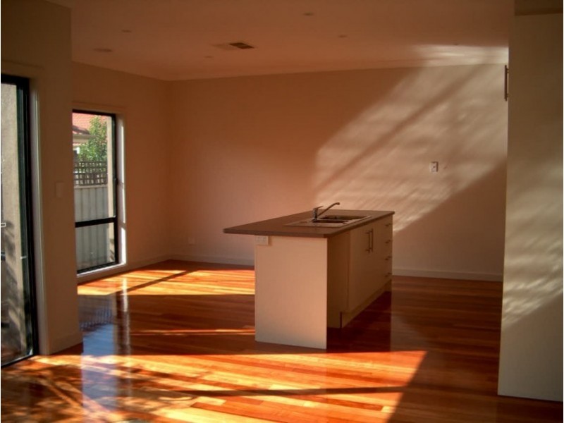 2/132 Fenaughty Street, Kyabram VIC 3620